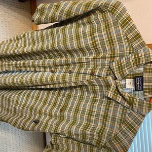 Patagonia organic cotton short sleeve shirt